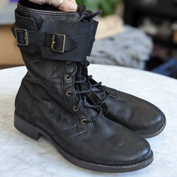 Uggs Maaverik (1007672) Leather Combat Boots - Black - Women's 8 - Picture 1 of 7